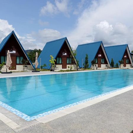 Minyak Beku Senta Adventure Camp & Resort מראה חיצוני תמונה