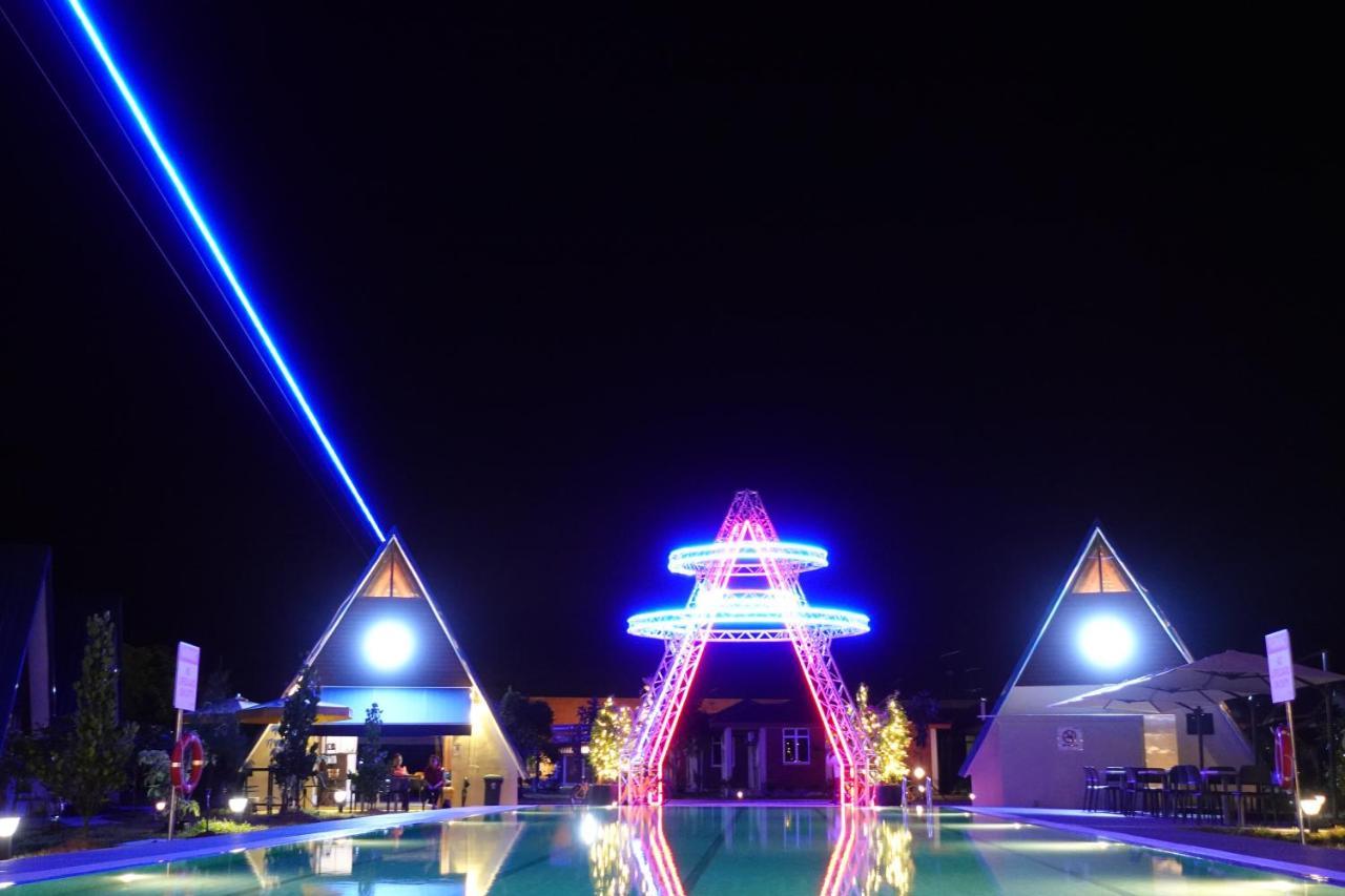 Minyak Beku Senta Adventure Camp & Resort מראה חיצוני תמונה
